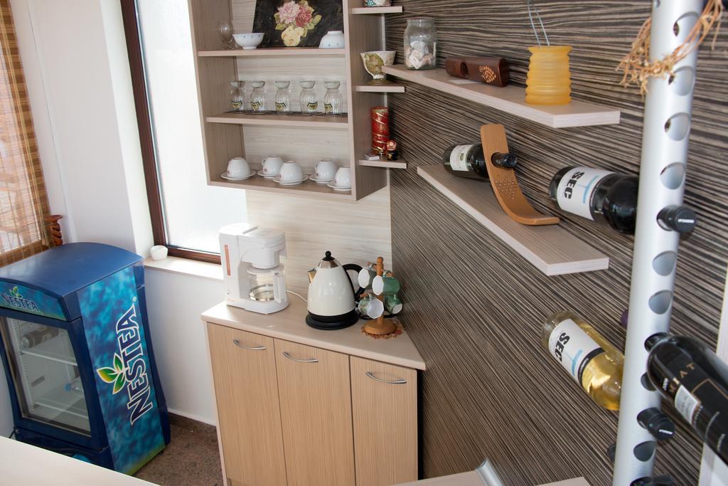 Guest Rooms Sea View Balchik Exterior photo